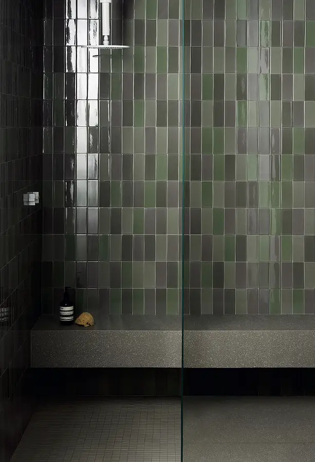 Background tile, Color green, Glazed porcelain stoneware, 80x80 cm, Finish antislip