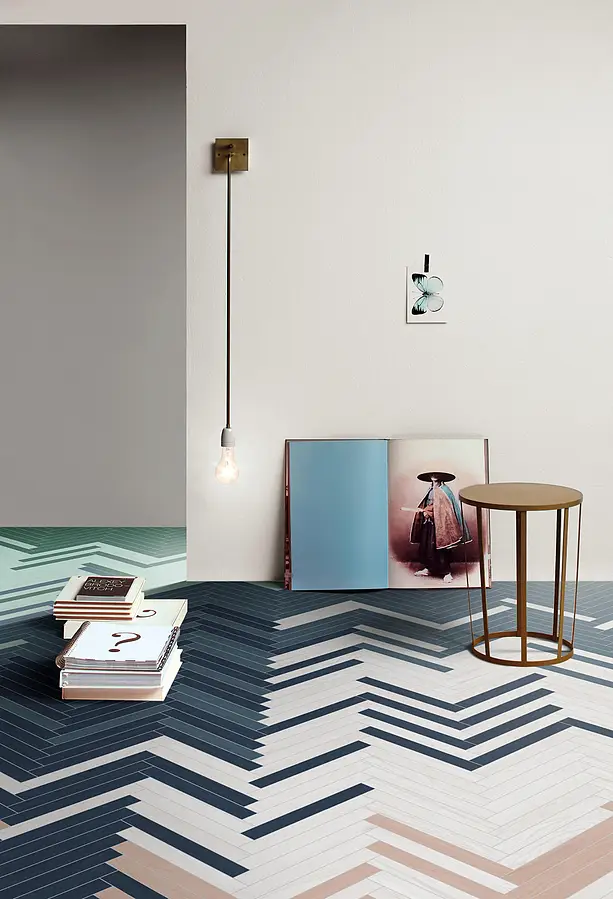 Background tile, Effect wood, Color white, Glazed porcelain stoneware, 5x37.5 cm, Finish antislip