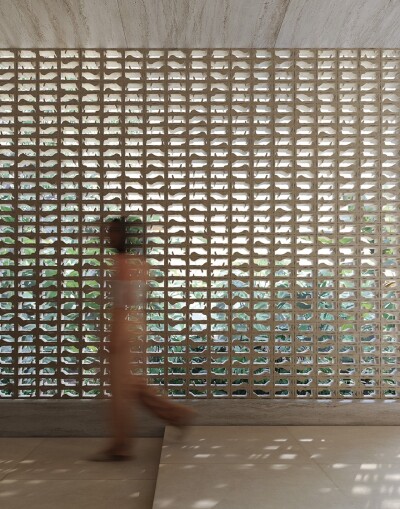 IMG#5 Faces & Figures by Mutina Ceramiche