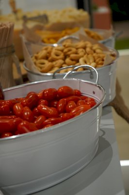 IMG#3 Colorker van zXz A Glance at Appetizers at Cersaie Stands ;)