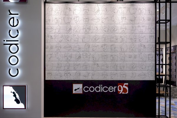 IMG#1 Face Line fra Codicer 95