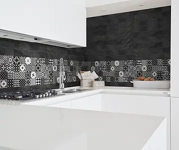 Mozaïek look tegels, Effect imitatie cementtegels, Kleur zwart-wit, Stijl patchwork, Geglazuurde porseleinen steengoed, 15x90 cm, Oppervlak Satijn