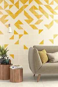 Koristelaatta, Väri keltainen väri,valkoinen väri, Tyyli käsitehty, Keramiikka, 14x14 cm, Pinta matta