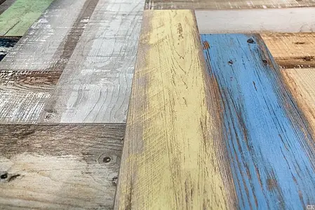 Bakgrundskakel, Textur trä, Färg flerfärgade, Glaserad granitkeramik, 24.75x99.55 cm, Yta halksäker