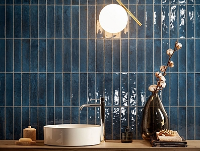 Background tile, Effect unicolor, Color navy blue, Glazed porcelain stoneware, 6x25 cm, Finish glossy