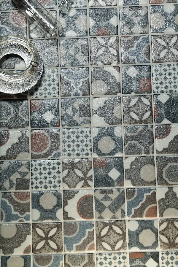 Mosaïque, Effet terrazzo, Teinte multicolore, Style patchwork, Verre, 30x30 cm, Surface antidérapante