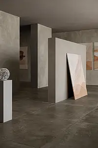 Grundflise, Effekt beton, Farve grå, Uglaseret porcelænsstentøj, 120x280 cm, Overflade mat