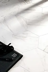 Piastrella di fondo, Effetto pietra,carrara, Colore bianco, Gres porcellanato smaltato, 22x25 cm, Superficie Satinata