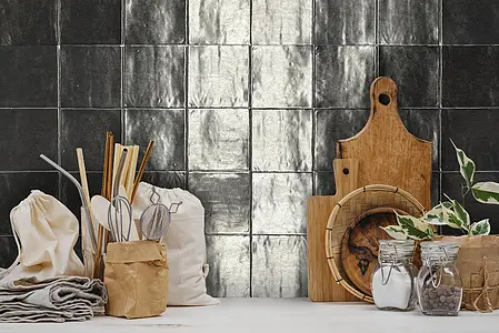 Background tile, Effect gold and precious metals, Color black, Style zellige, Ceramics, 13x13 cm, Finish glossy