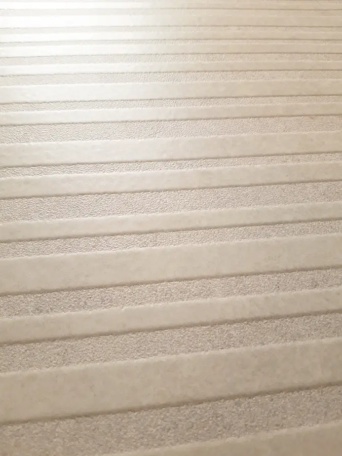 Background tile, Effect limestone, Color beige, Unglazed porcelain stoneware, 60x120 cm, Finish antislip