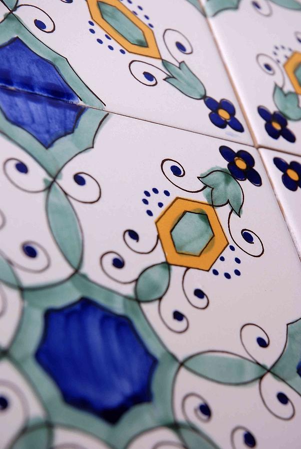 Piastrelle In Ceramica Vietrese Decorate 10x10xH1 Cm – Set Da 5 Pezzi, Ideali Per Inserimenti E Patchwork Creativo