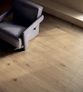 Background tile, Effect wood, Color beige,brown, Glazed porcelain stoneware, 20x120 cm, Finish antislip
