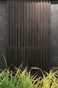 Basistegels, Effect houtlook, Kleur zwarte, Ongeglazuurd porseleinen steengoed, 29x120 cm, Oppervlak antislip