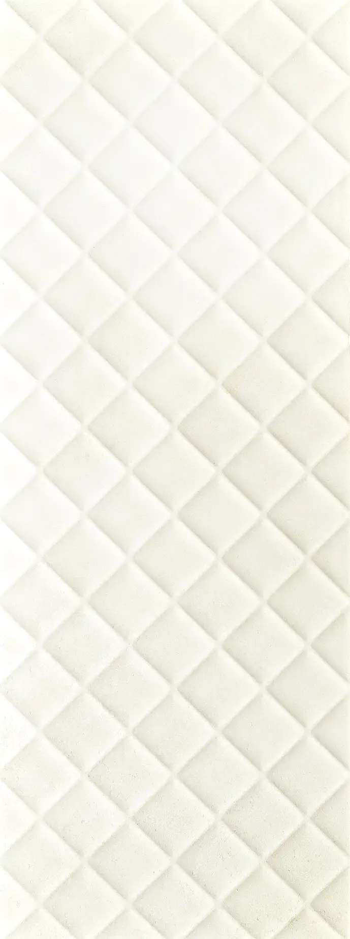 B678.0015.001K_MetallicChessPlatinumRet Love Tiles Metallic
