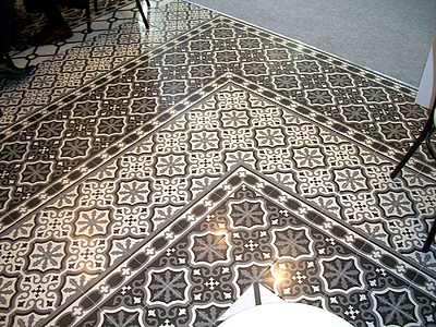 Keramische tegels Florentine geproduceerd door Mainzu Ceramica, imitatie cementtegels