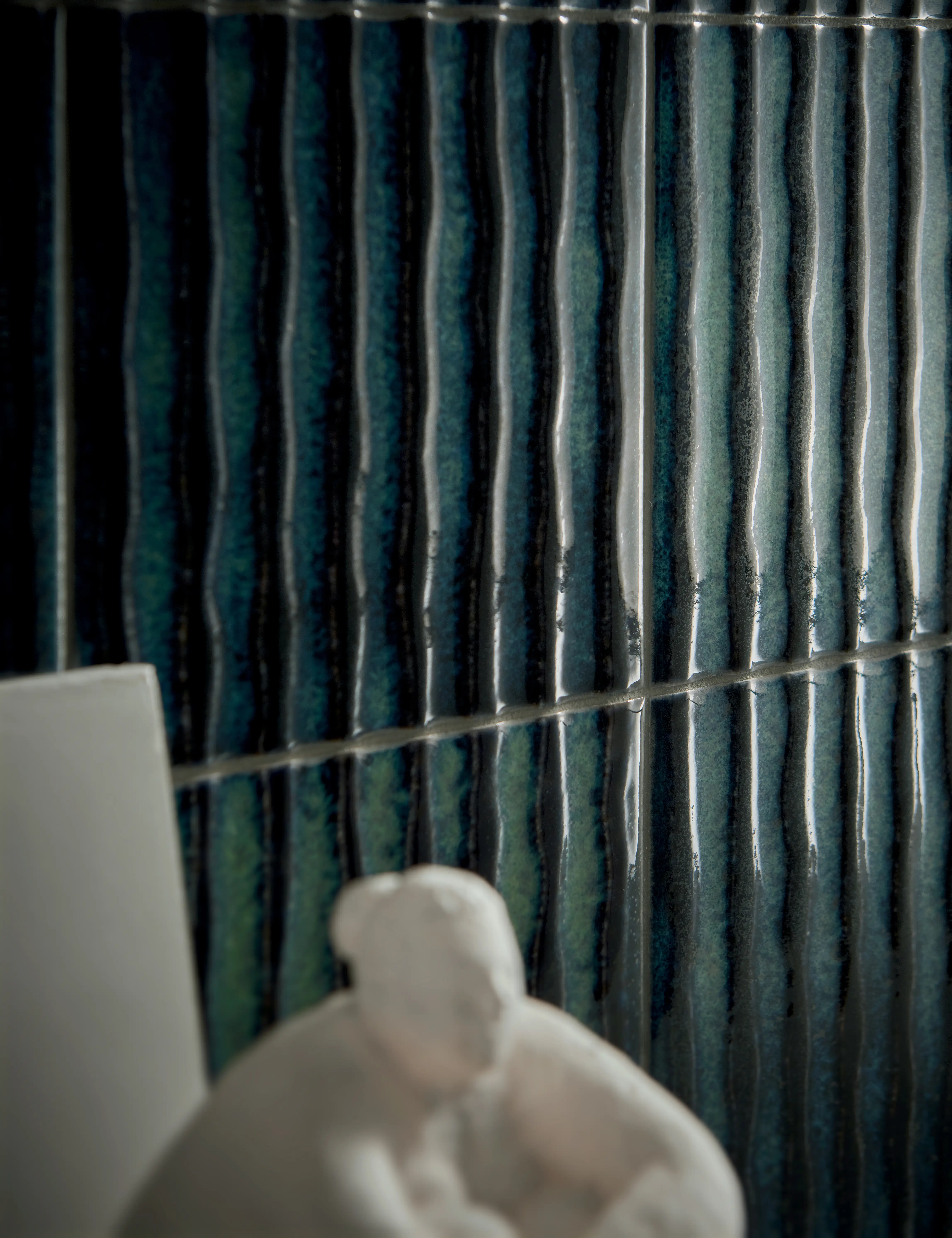 Decorative piece, Color navy blue, Glazed porcelain stoneware, 20x20 cm, Finish glossy