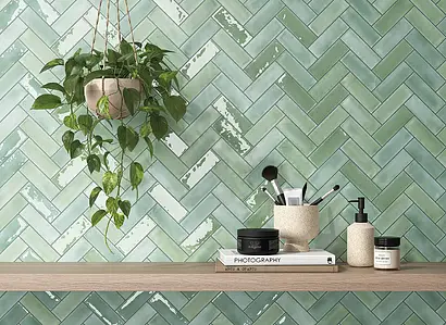 Background tile, Color green, Style zellige, Glazed porcelain stoneware, 5x15 cm, Finish glossy