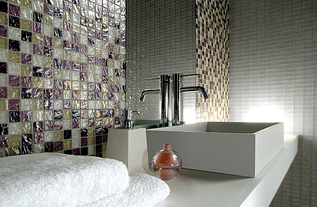 Onde Mosaic Tiles produced by Mosaico più, Mother-of-pearl effect