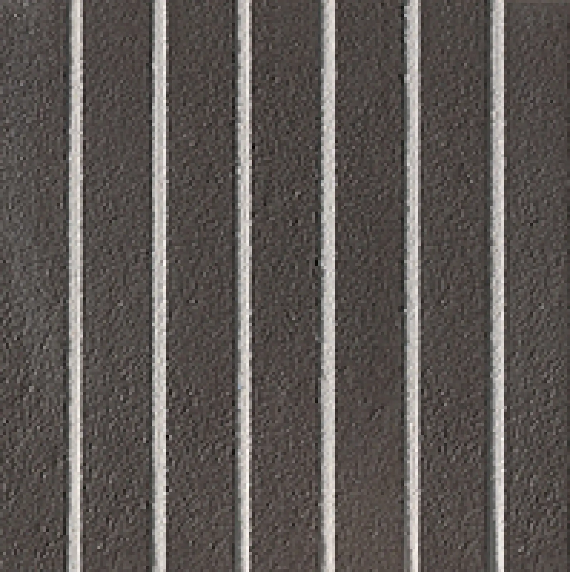 MAFB04_bold anthracite Mutina Fringe