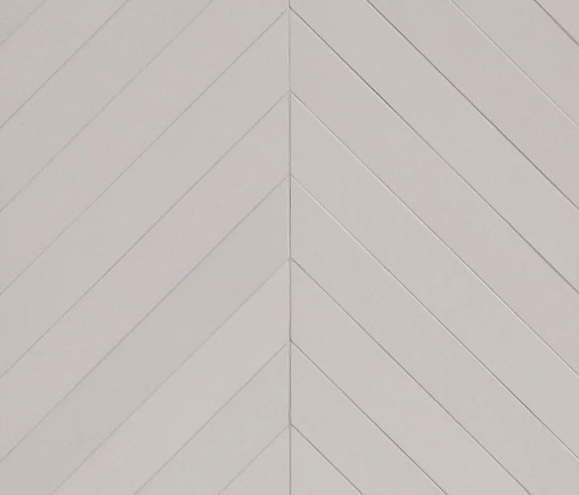 BOM91_Mews chevron chalk Mutina Mews