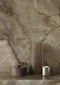 Background tile, Effect onyx, Color brown, Glazed porcelain stoneware, 60x120 cm, Finish polished