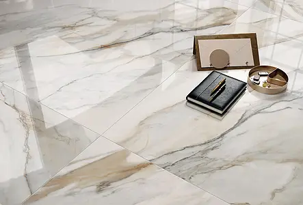 Grundflise, Effekt other marbles, Farve beige, Uglaseret porcelænsstentøj, 120x120 cm, Overflade poleret