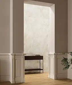 Background tile, Effect onyx, Color beige, Unglazed porcelain stoneware, 120x280 cm, Finish polished