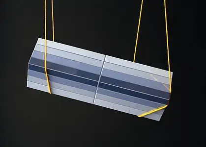 Grundflise, Effekt ensfarvet, Farve marineblå, Keramik, 4x33.4 cm, Overflade blank