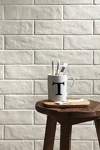 Background tile, Effect brick, Color white, Glazed porcelain stoneware, 7x28 cm, Finish antislip
