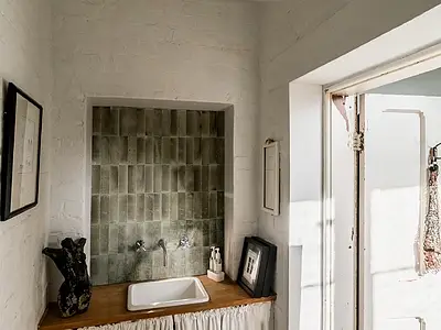 Bakgrunnsflis, Farge grå, Stil zellige, Glasert porselenssteintøy, 5x15 cm, Overflate glanset