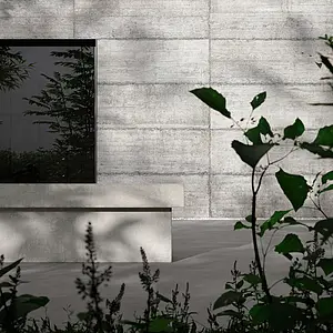 Bakgrundskakel, Textur betong, Färg grå, Oglaserad granitkeramik, 60x120 cm, Yta halksäker