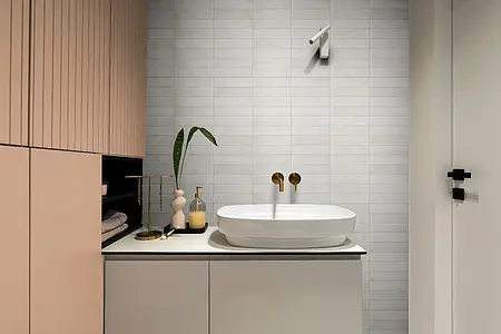 Background tile, Color white, Style handmade, Glazed porcelain stoneware, 5.7x23 cm, Finish matte