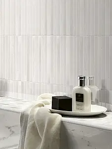 Background tile, Effect unicolor, Color white, Glazed porcelain stoneware, 12.5x25 cm, Finish glossy