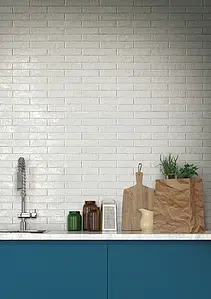 Background tile, Effect brick, Color white, Glazed porcelain stoneware, 4.5x23 cm, Finish glossy