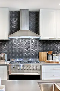 Background tile, Effect unicolor, Color black, Glazed porcelain stoneware, 15.1x17.3 cm, Finish glossy