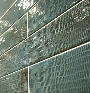 Background tile, Effect other stones, Color green, Glazed porcelain stoneware, 7.5x30 cm, Finish glossy