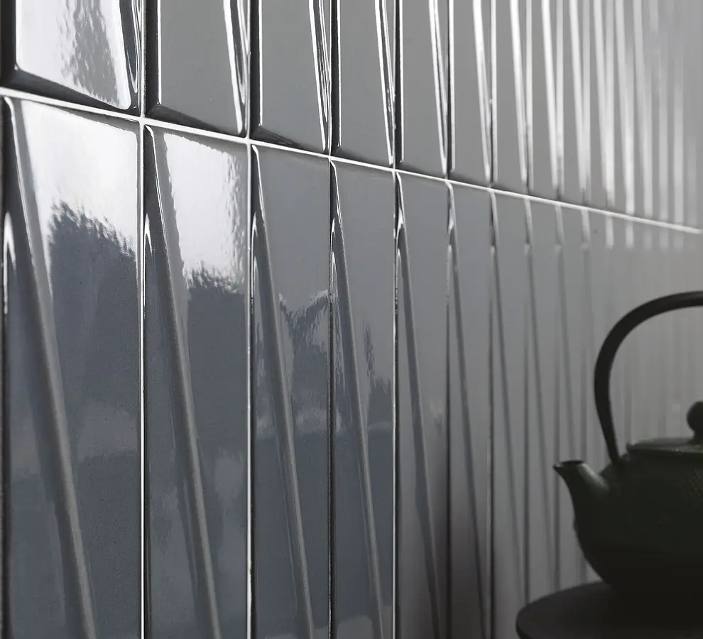 Background tile, Color grey, Glazed porcelain stoneware, 7.6x30.5 cm, Finish glossy