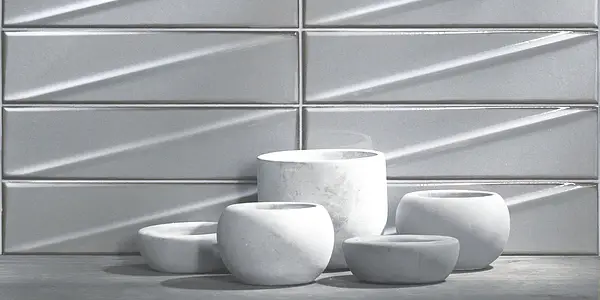 Background tile, Effect unicolor, Color grey, Glazed porcelain stoneware, 7.6x30.5 cm, Finish glossy