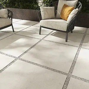 Bakgrundskakel, Textur betong, Färg vit, Glaserad granitkeramik, 90x90 cm, Yta halksäker