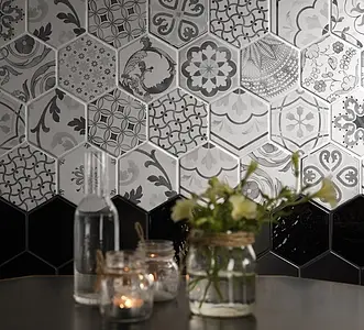 Background tile, Effect unicolor, Color black, Glazed porcelain stoneware, 15x17.1 cm, Finish matte