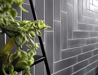 Background tile, Effect unicolor, Color grey, Glazed porcelain stoneware, 7x28 cm, Finish antislip