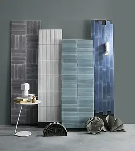 Background tile, Effect unicolor, Color black, Glazed porcelain stoneware, 7x28 cm, Finish antislip